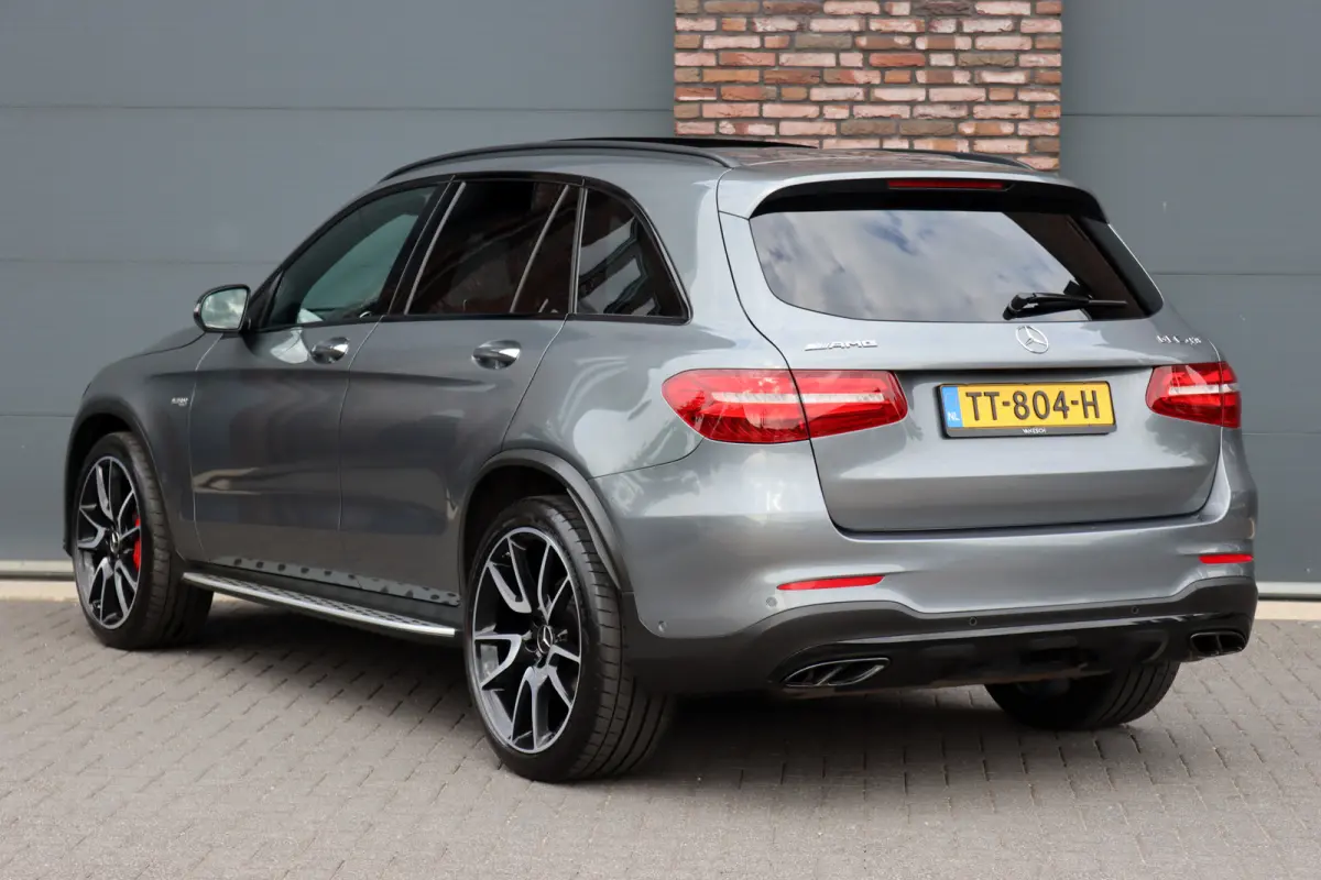 AMG 43 4MATIC | Luchtvering | Distronic+ | Carbon | Memory | Burmester | Panoramadak | HUD | Trekhaak | Nightpakket | Leder | Surround Camera | Keyless Go |