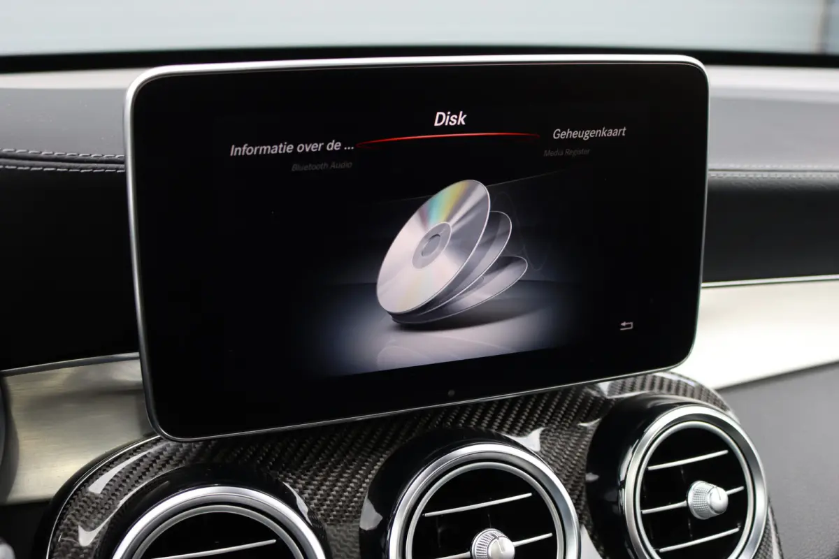 AMG 43 4MATIC | Luchtvering | Distronic+ | Carbon | Memory | Burmester | Panoramadak | HUD | Trekhaak | Nightpakket | Leder | Surround Camera | Keyless Go |