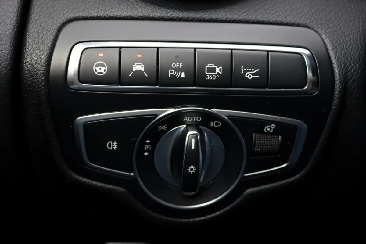 AMG 43 4MATIC | Luchtvering | Distronic+ | Carbon | Memory | Burmester | Panoramadak | HUD | Trekhaak | Nightpakket | Leder | Surround Camera | Keyless Go |