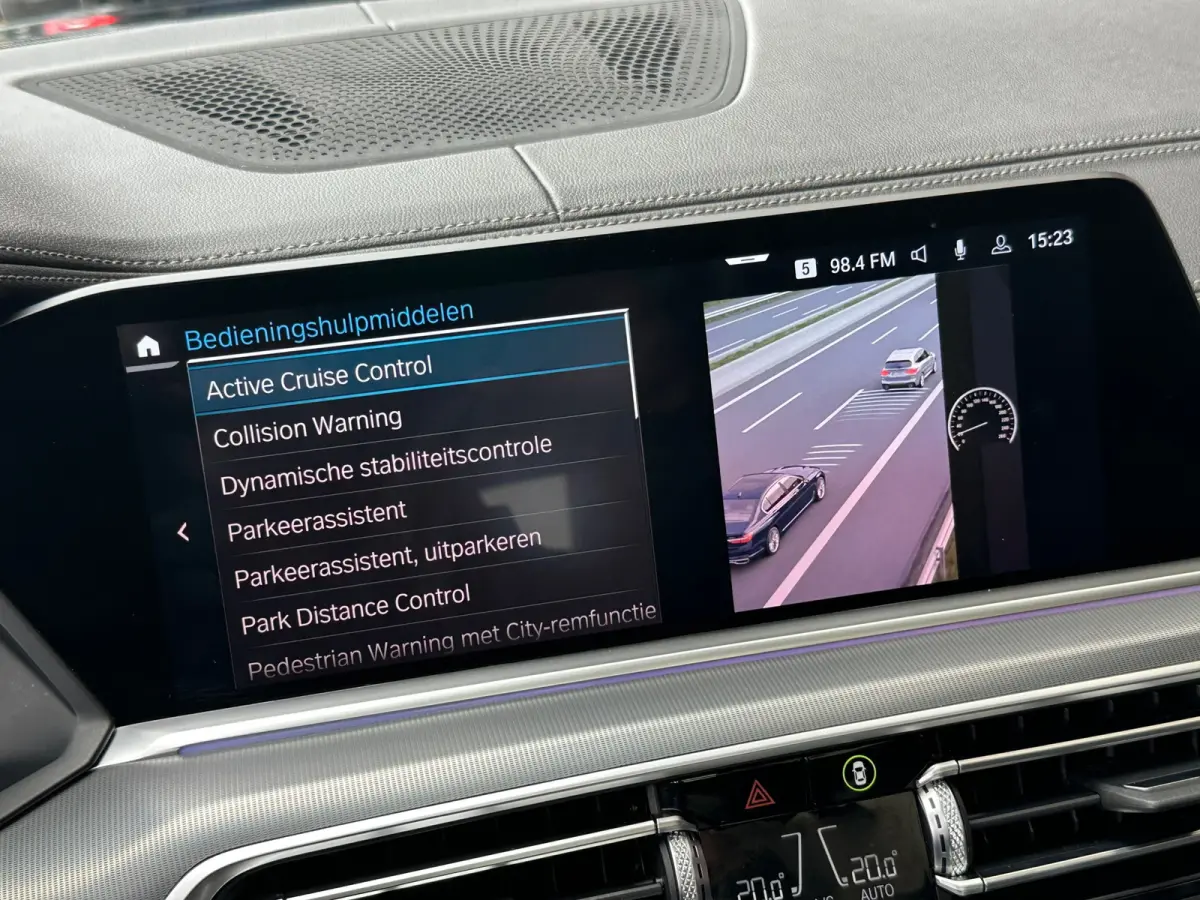 XDrive45e High Executive M-Pakket Camera Carplay Pano