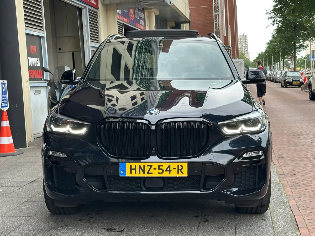 XDrive45e High Executive M-Pakket Camera Carplay Pano