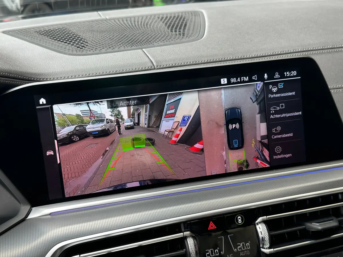 XDrive45e High Executive M-Pakket Camera Carplay Pano