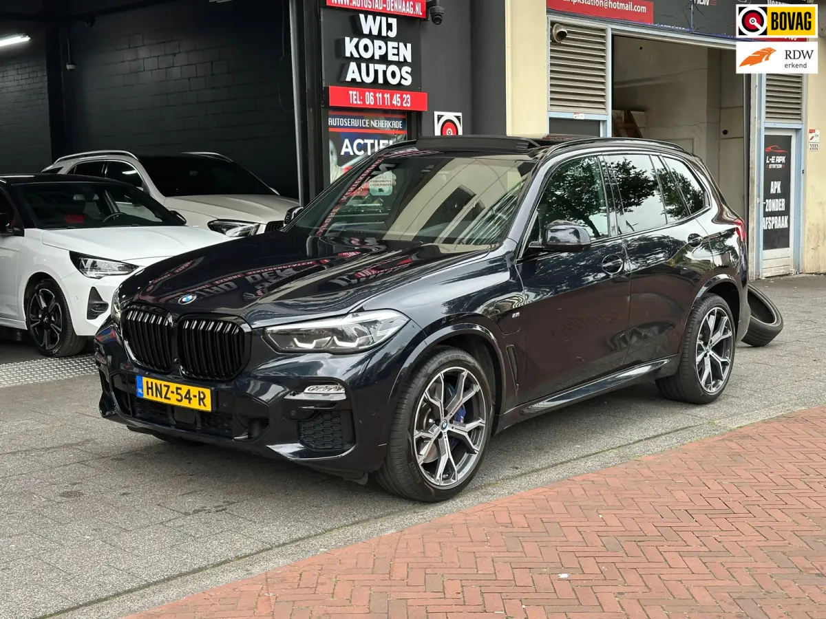 XDrive45e High Executive M-Pakket Camera Carplay Pano
