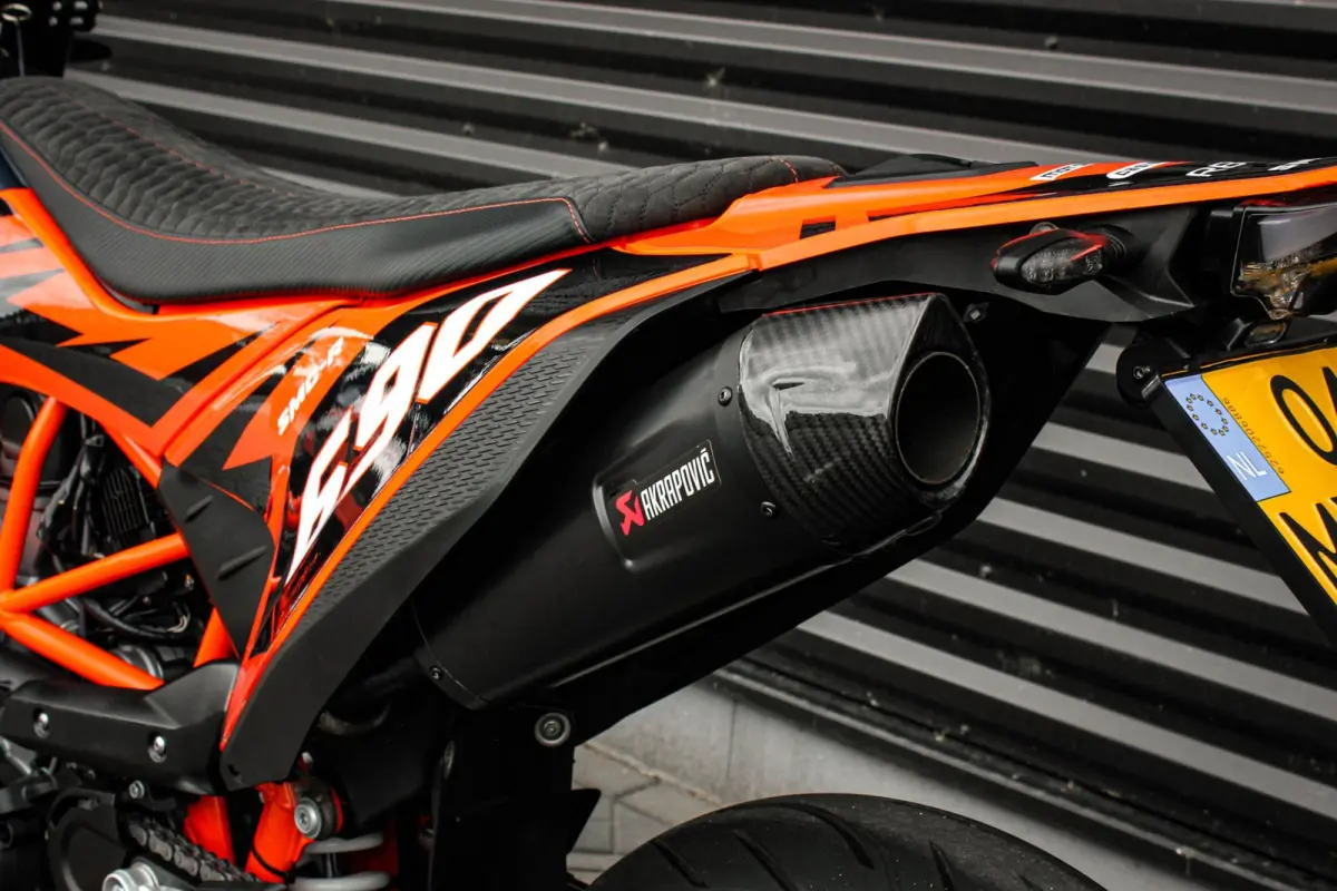 Tour KTM Tour SUPERMOTO / 1DKM / 1STE EIGENAAR / 75PK / NIEUWSTAAT / SPECIAL RB-EDITION