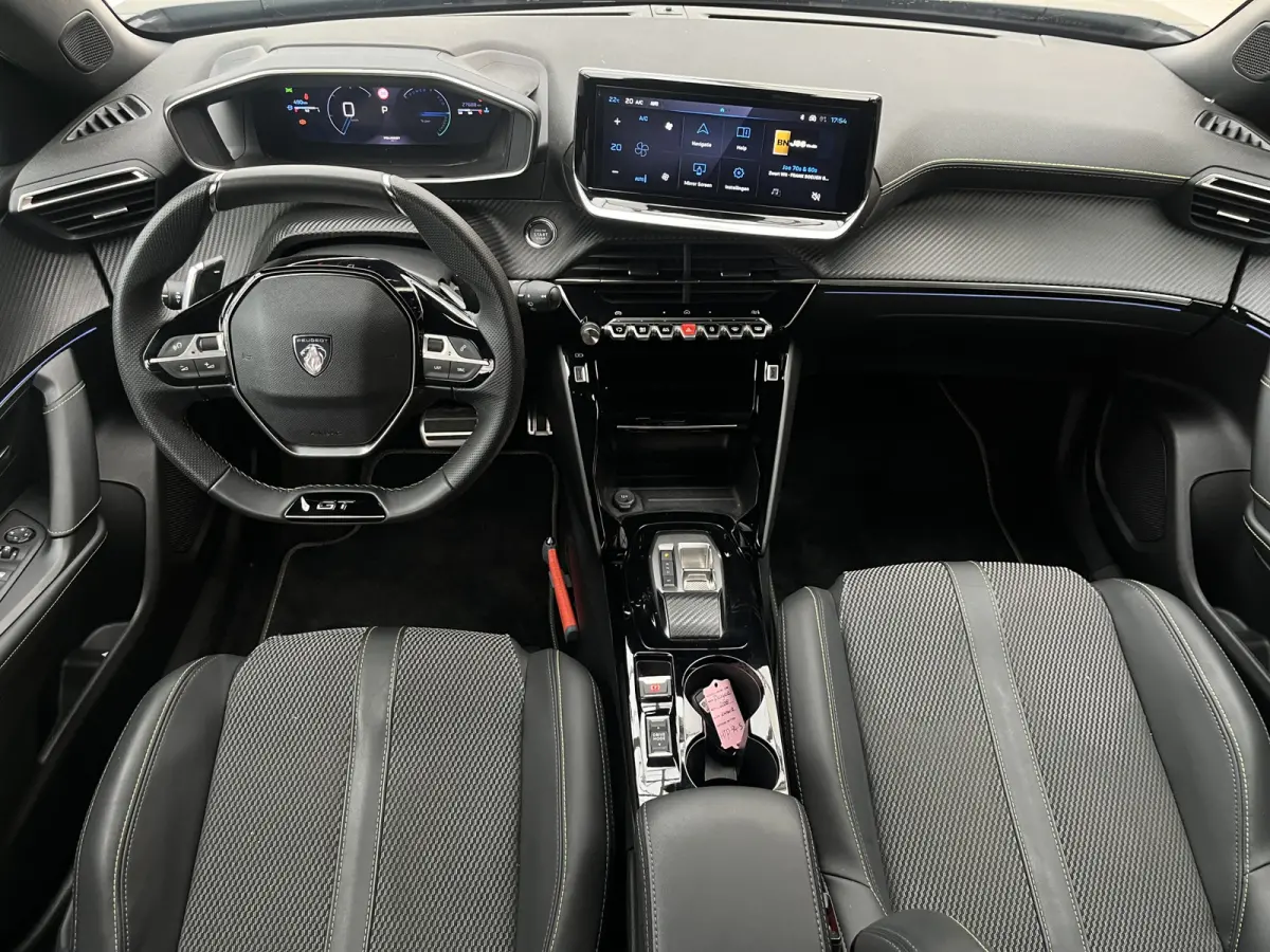 Hybrid Automaat 145 GT | Camera voor + achter | Keyless | Carplay/Android Auto | 8 jaar We Care garantie |