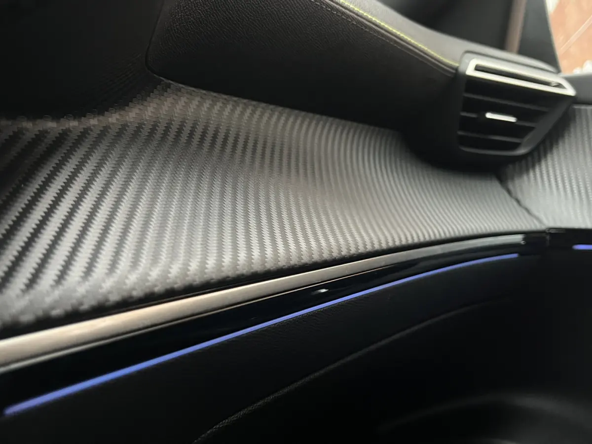Hybrid Automaat 145 GT | Camera voor + achter | Keyless | Carplay/Android Auto | 8 jaar We Care garantie |