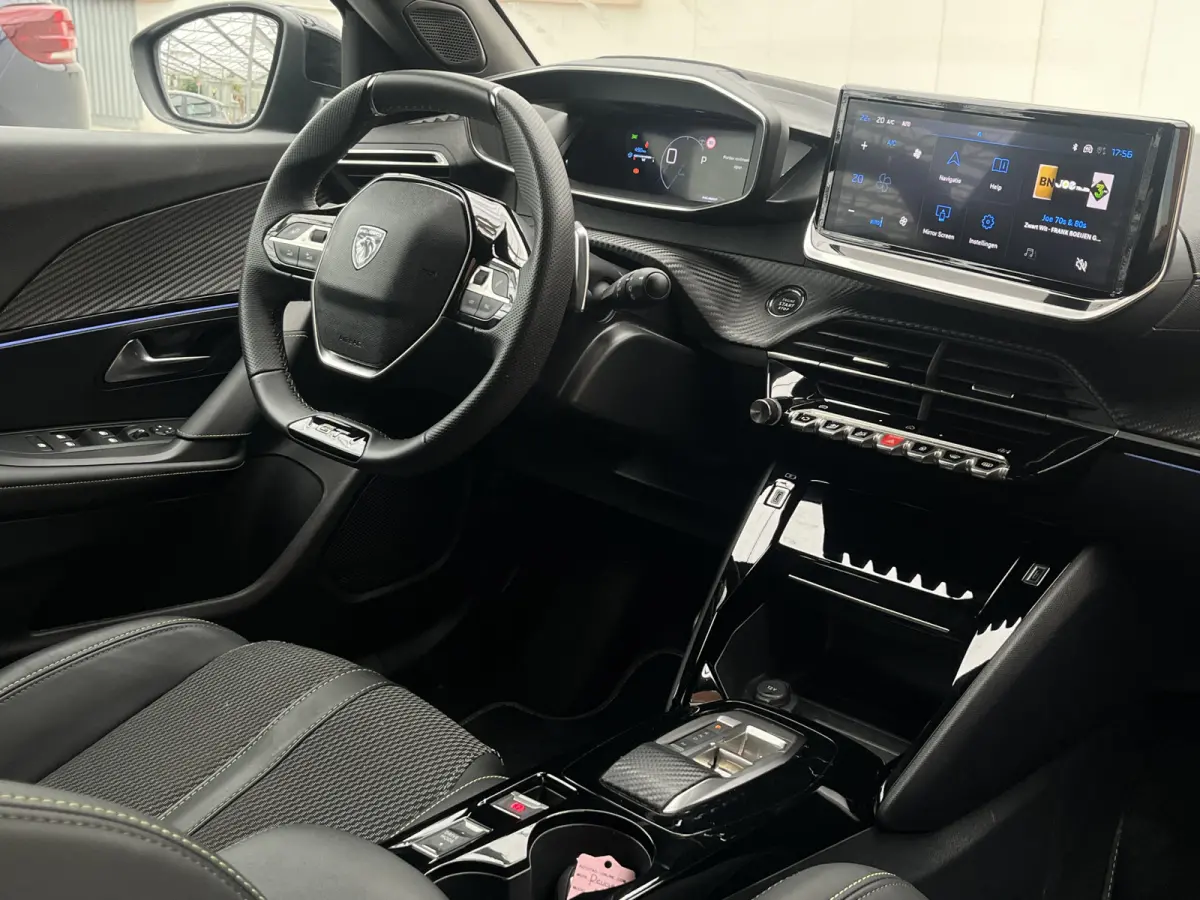 Hybrid Automaat 145 GT | Camera voor + achter | Keyless | Carplay/Android Auto | 8 jaar We Care garantie |