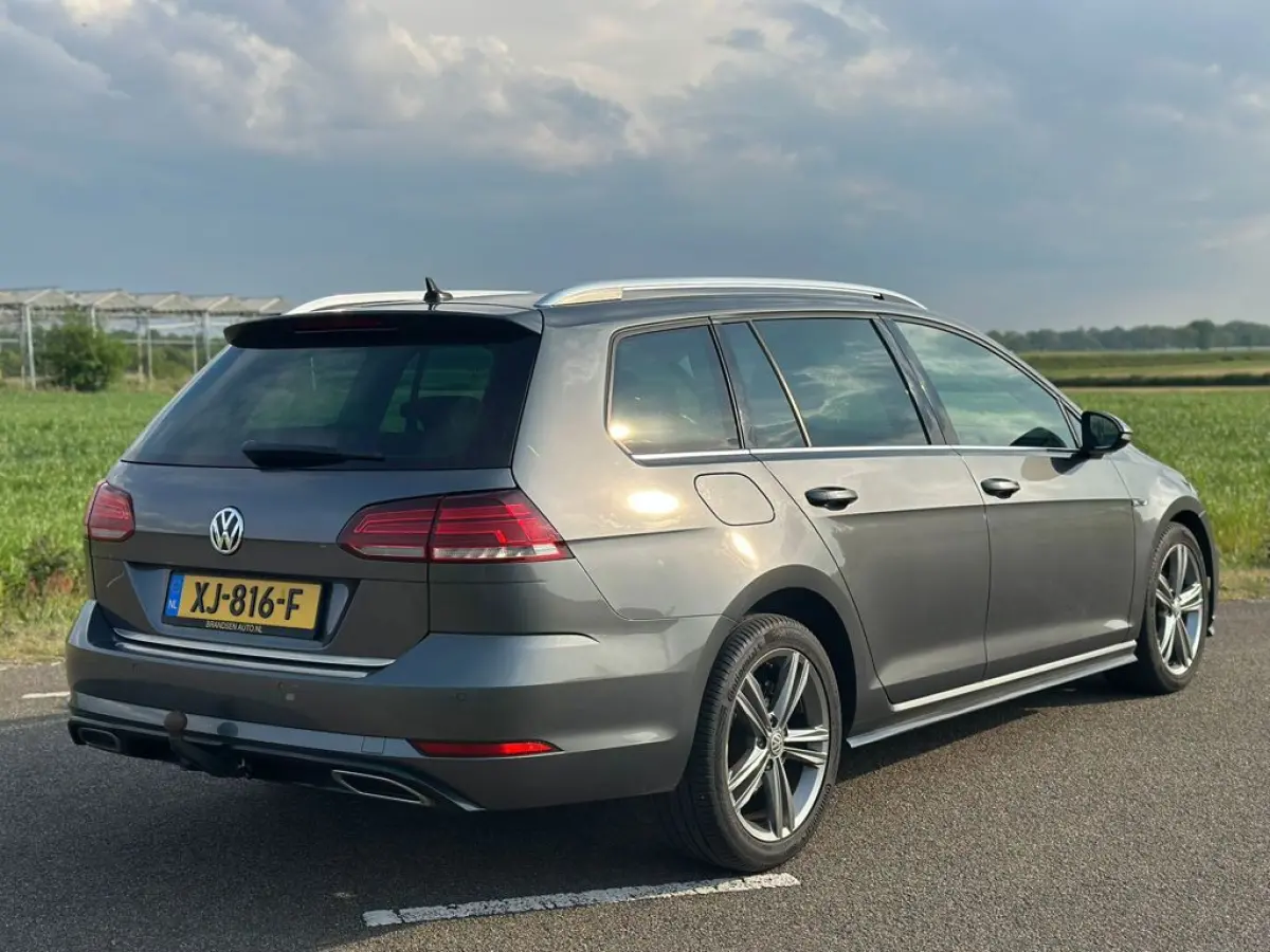 1.0 TSI Highline Business R (VIRTUAL, CAMERA, ADAPTIVE, MASSAGE STL, PDC V+A, 1E EIG, GOED ONDH, NL-AUTO)