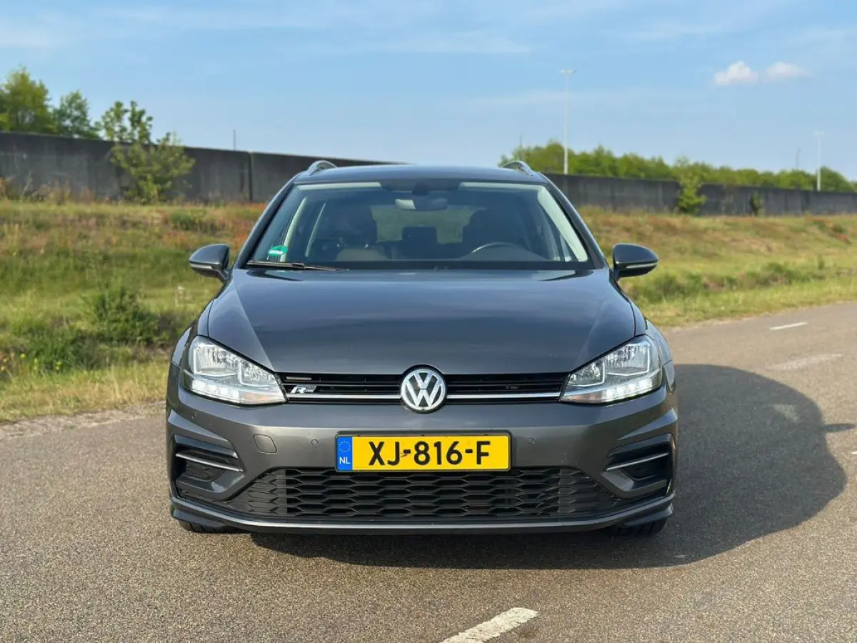 1.0 TSI Highline Business R (VIRTUAL, CAMERA, ADAPTIVE, MASSAGE STL, PDC V+A, 1E EIG, GOED ONDH, NL-AUTO)