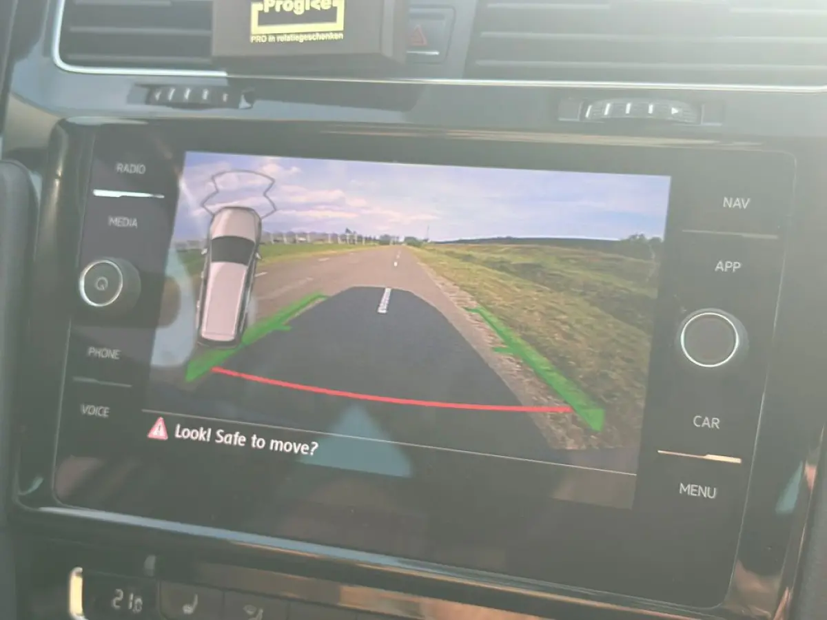 1.0 TSI Highline Business R (VIRTUAL, CAMERA, ADAPTIVE, MASSAGE STL, PDC V+A, 1E EIG, GOED ONDH, NL-AUTO)