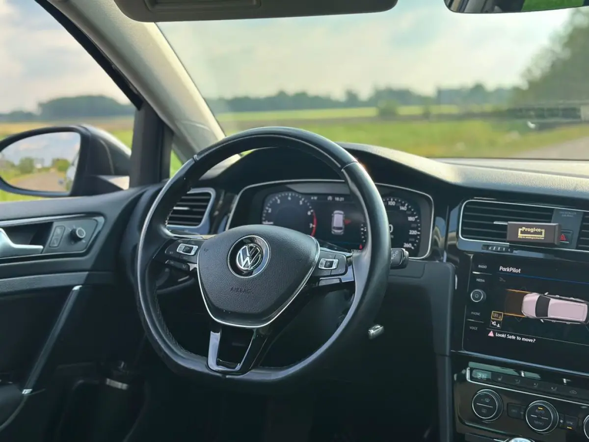 1.0 TSI Highline Business R (VIRTUAL, CAMERA, ADAPTIVE, MASSAGE STL, PDC V+A, 1E EIG, GOED ONDH, NL-AUTO)
