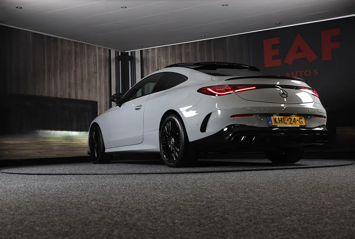 300 e AMG 53 Look / Head Up / 360 Camera / Acc / Lane Assist / Dode Hoek / Elek Stoelen / Memory / Pano