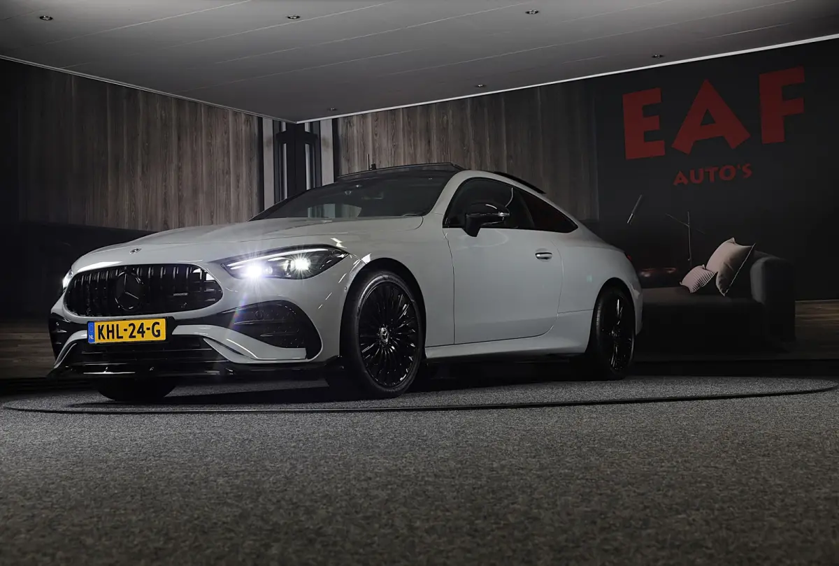 300 e AMG 53 Look / Head Up / 360 Camera / Acc / Lane Assist / Dode Hoek / Elek Stoelen / Memory / Pano