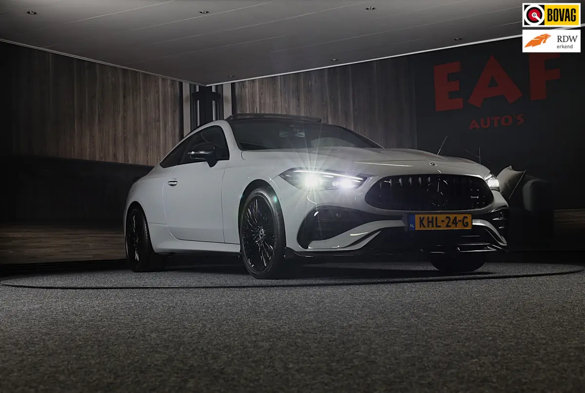 300 e AMG 53 Look / Head Up / 360 Camera / Acc / Lane Assist / Dode Hoek / Elek Stoelen / Memory / Pano
