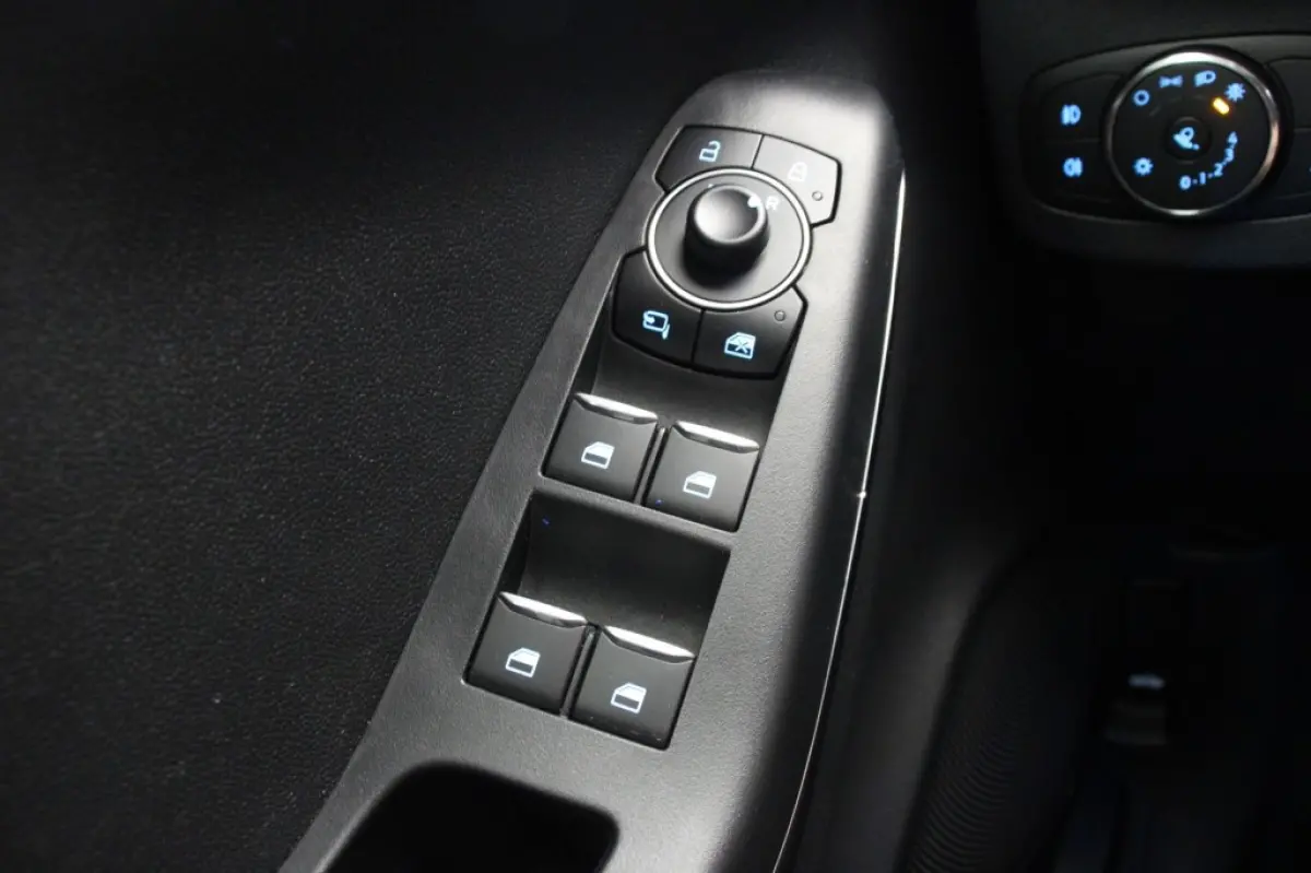 1.0 EcoBoost Titanium X - Carplay, Navi, Cruise