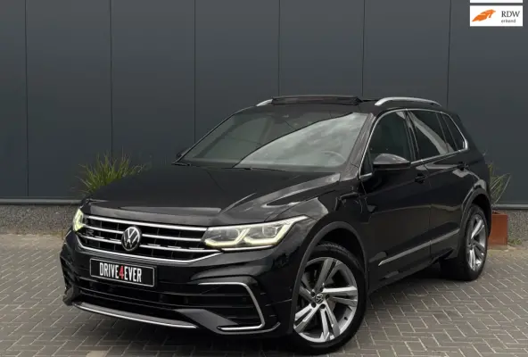 1.4 TSI eHybrid 3x R-Line FULL PANO | NAVI | CARPLAY | CAMERA | SPORTVELGEN | IQ LIGHT