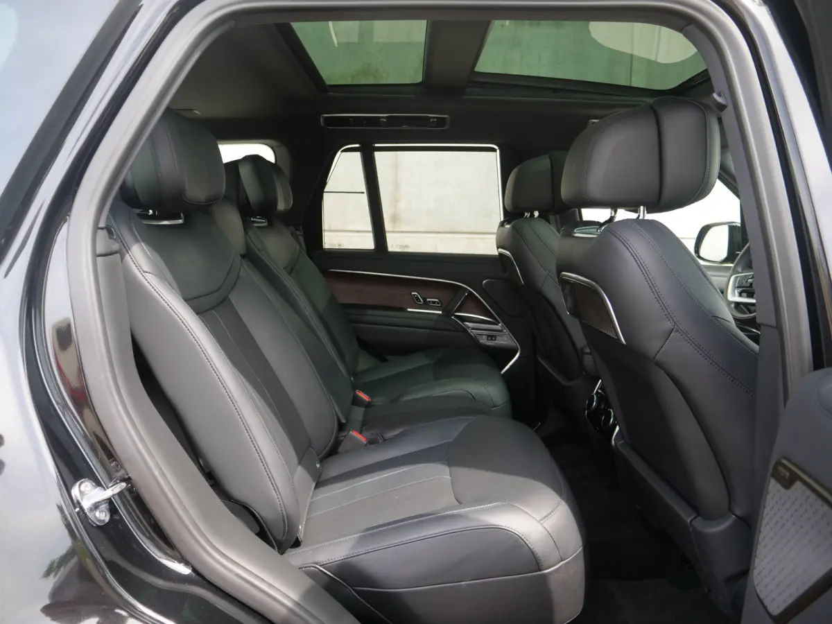 3.0 P550e Autobiography | head-up | panorama | massage..