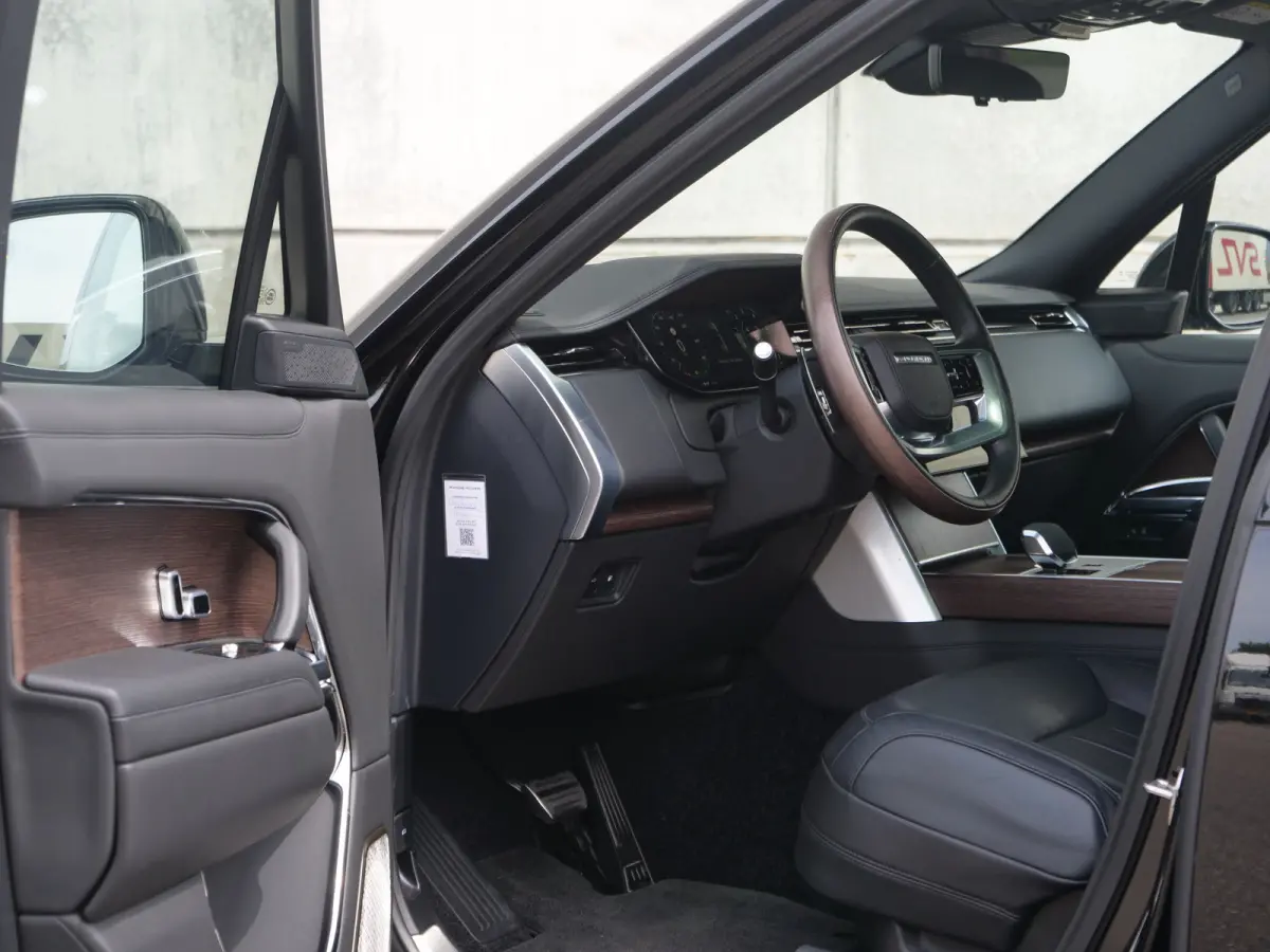 3.0 P550e Autobiography | head-up | panorama | massage..