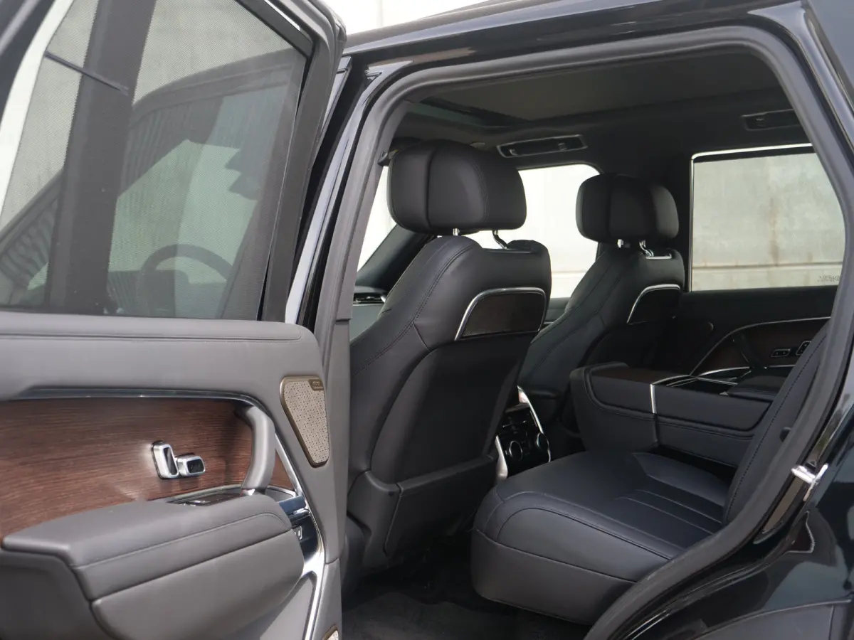 3.0 P550e Autobiography | head-up | panorama | massage..