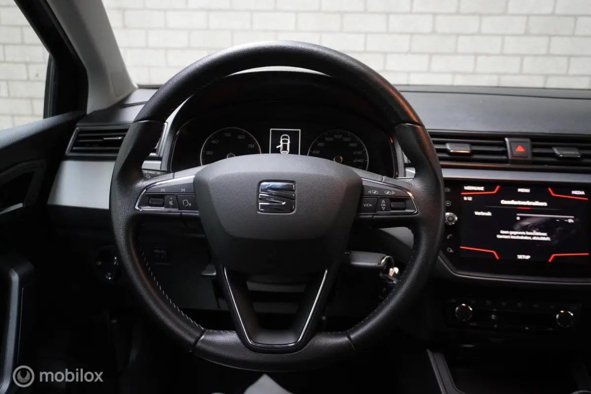 1.0 TSI Style Business Intense