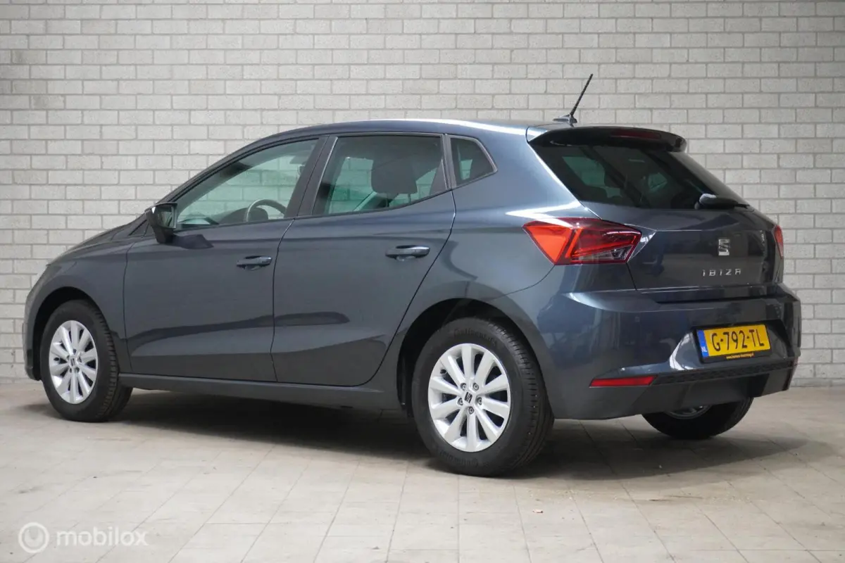 1.0 TSI Style Business Intense