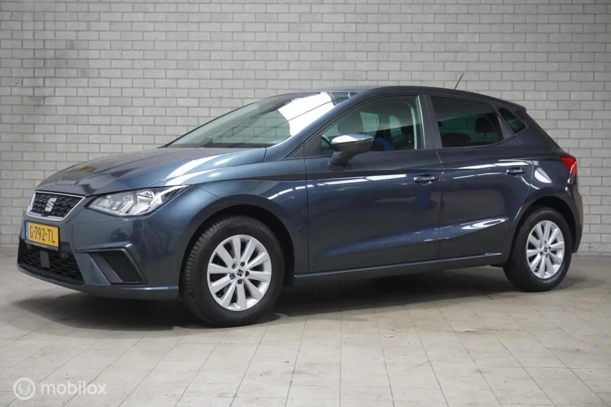 1.0 TSI Style Business Intense