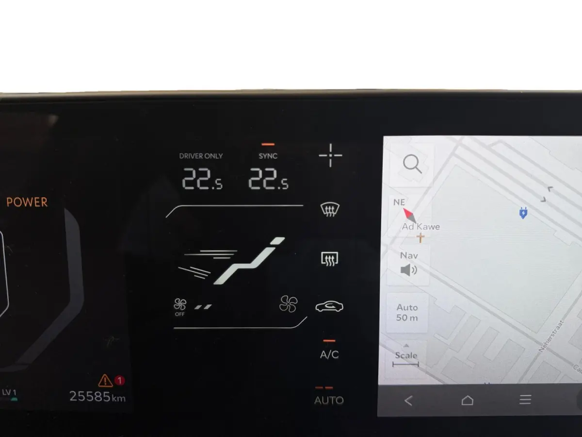 Plus Advanced 58.3 kWh Schuifdak | Climate control | Stoel + stuurverwarming | PDC voor en achter | ACC