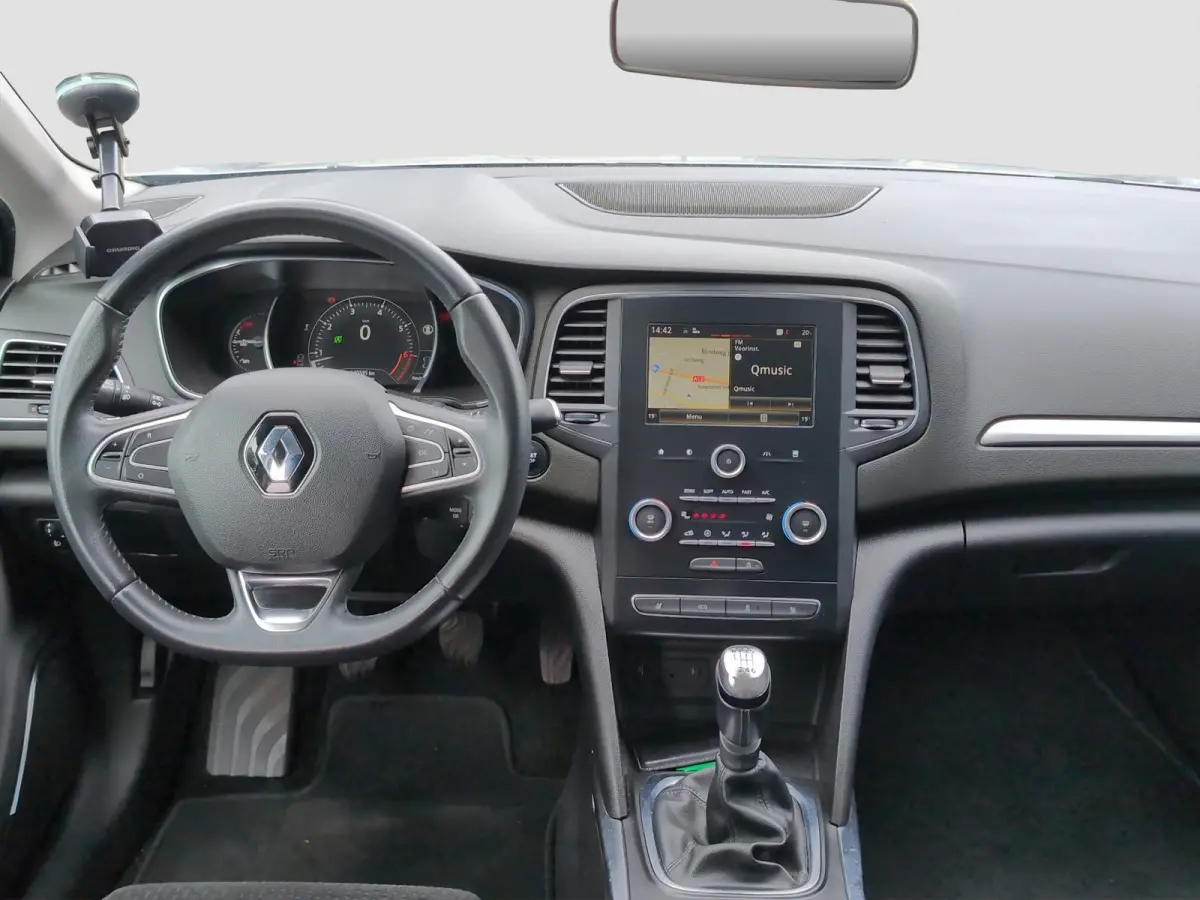 1.2 TCe Zen | Stoelverwarming | Trekhaak | Cruise Control | Navigatie