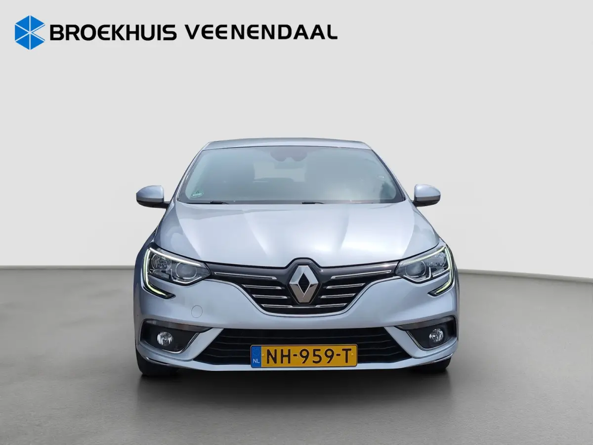1.2 TCe Zen | Stoelverwarming | Trekhaak | Cruise Control | Navigatie