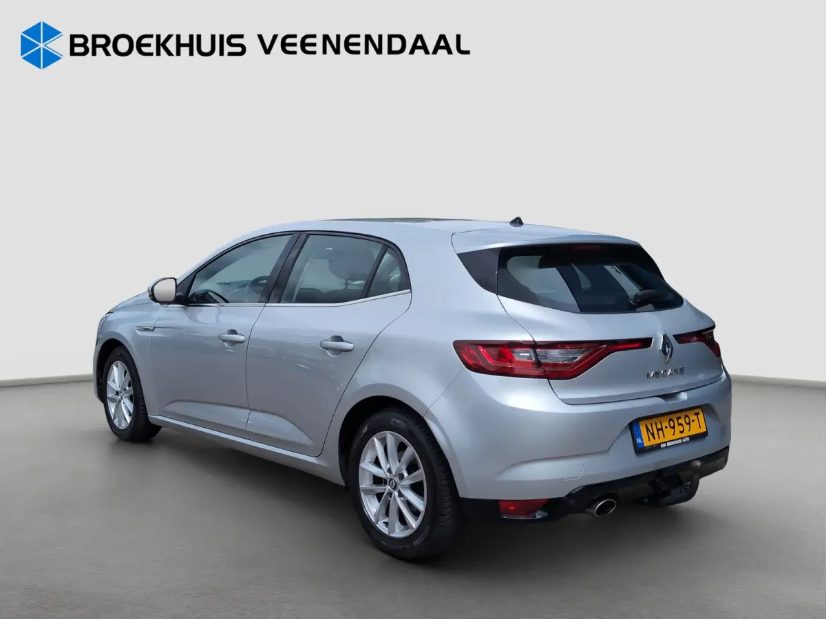 1.2 TCe Zen | Stoelverwarming | Trekhaak | Cruise Control | Navigatie