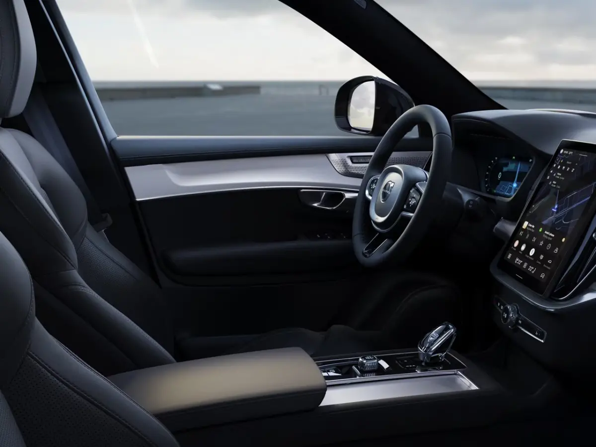 2.0 T8 Plug-in hybrid AWD Ultra Black Ed. Exec. | 2 stoelen op derde rij | Bowers & Wilkins audiosysteem | Elektrisch glazen panorama-dak