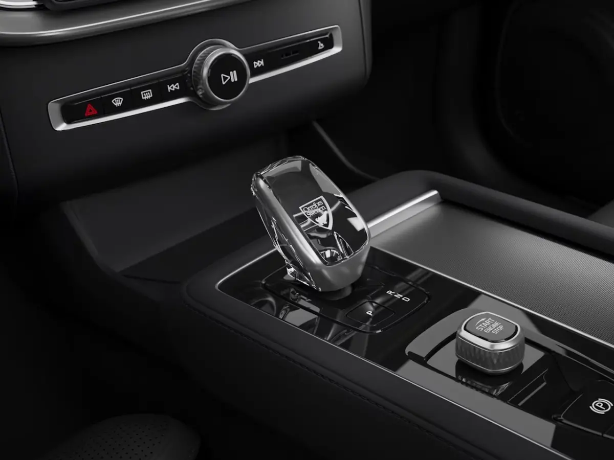 2.0 T8 Plug-in hybrid AWD Ultra Black Ed. Exec. | 2 stoelen op derde rij | Bowers & Wilkins audiosysteem | Elektrisch glazen panorama-dak