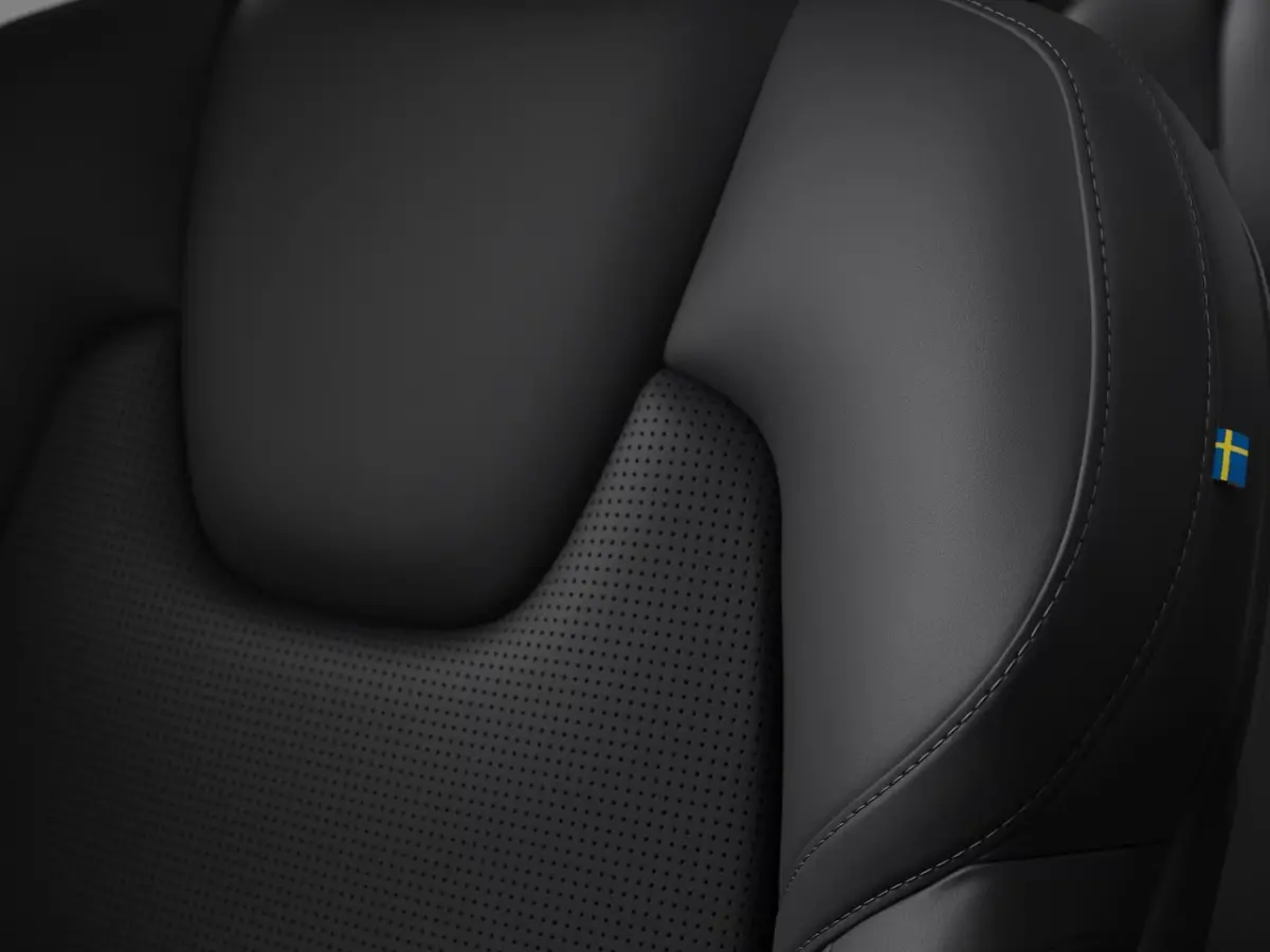 2.0 T8 Plug-in hybrid AWD Ultra Black Ed. Exec. | 2 stoelen op derde rij | Bowers & Wilkins audiosysteem | Elektrisch glazen panorama-dak