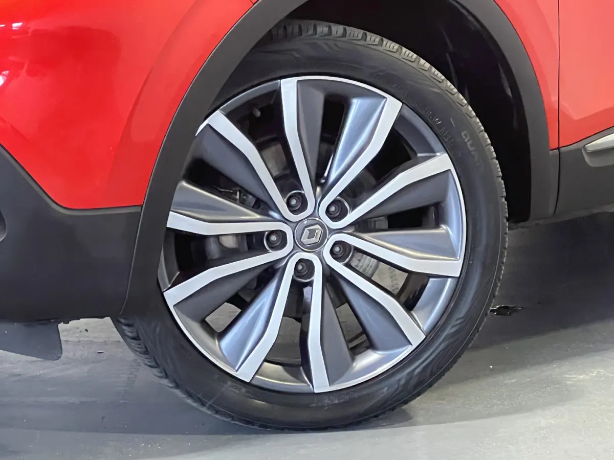 1.2 TCe Intens Trekhaak | Navigatie | Lichtmetalen Velgen 19" | Cruise Control | Airco Automatisch | Bluetooth | DAB |