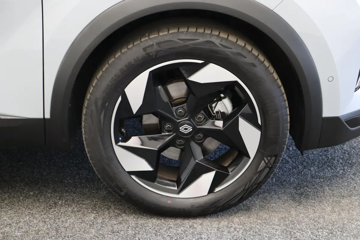 E-Tech full hybrid 145pk techno | Achteruitrijcamera | Apple carplay | Android Auto | Navigatie |