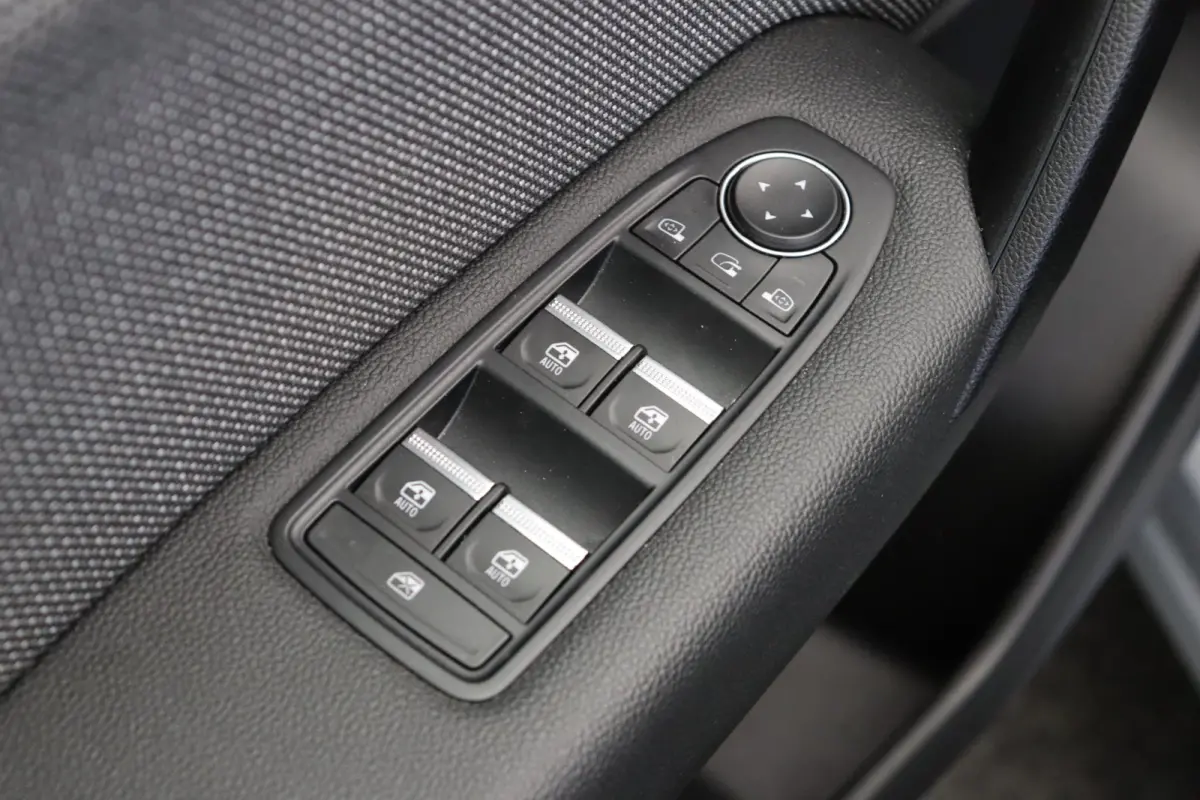 E-Tech full hybrid 145pk techno | Achteruitrijcamera | Apple carplay | Android Auto | Navigatie |