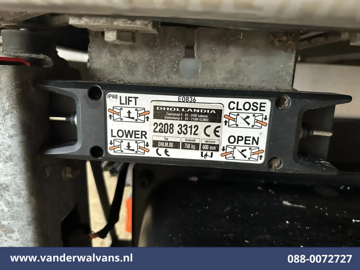 2.0 TDCI 130pk Bakwagen Laadklep Euro6 Airco | 1040kg laadvermogen | Cruisecontrol | Verwarmde voorruit Bijrijdersbank