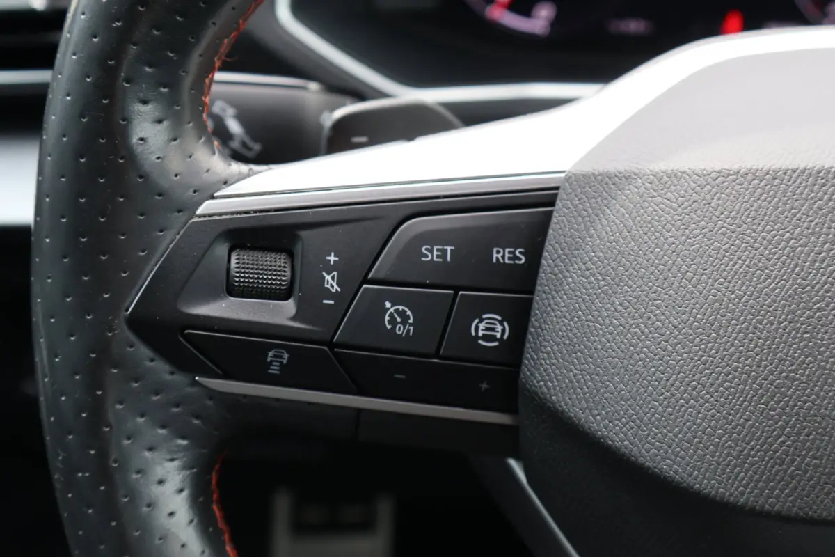 1.5 TSI FR DGS 7pers. VOL! VIRTUAL l PANO l 360 l BEATS l KEYLESS l ASSISTENTIE l DCC l TREKHAAK l ORG.NL l DEALER OH
