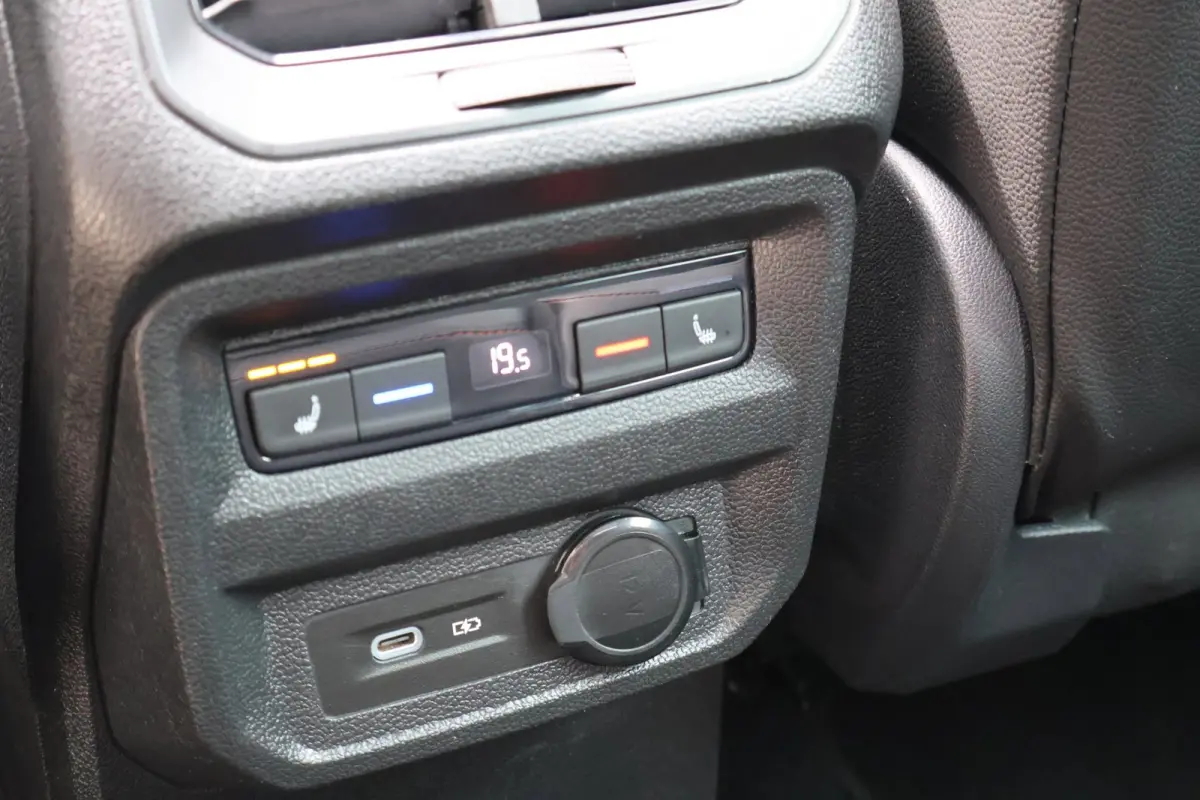 1.5 TSI FR DGS 7pers. VOL! VIRTUAL l PANO l 360 l BEATS l KEYLESS l ASSISTENTIE l DCC l TREKHAAK l ORG.NL l DEALER OH