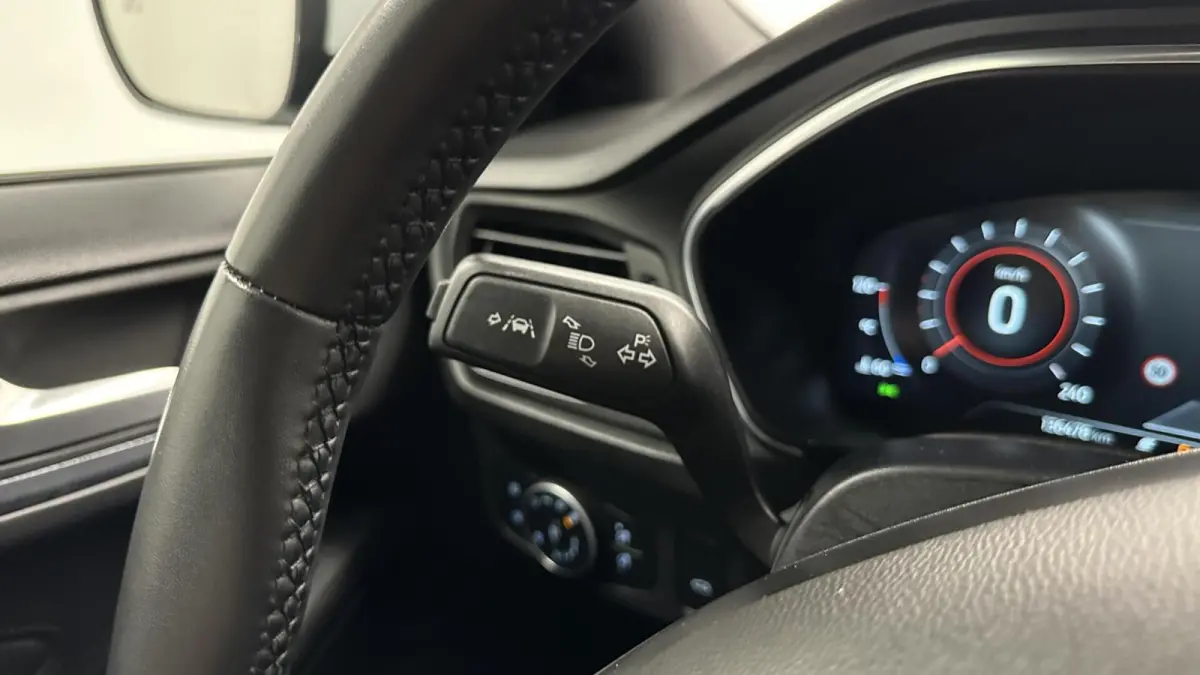 1.5 EcoBoost ST Line active X Business TREKHAAK CAMERA LM NAVI CRUISE CARPLAY.