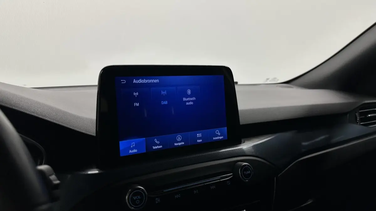 1.5 EcoBoost ST Line active X Business TREKHAAK CAMERA LM NAVI CRUISE CARPLAY.
