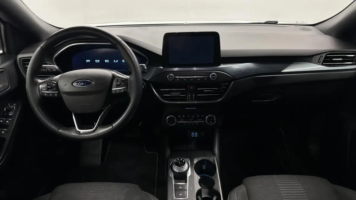 1.5 EcoBoost ST Line active X Business TREKHAAK CAMERA LM NAVI CRUISE CARPLAY.