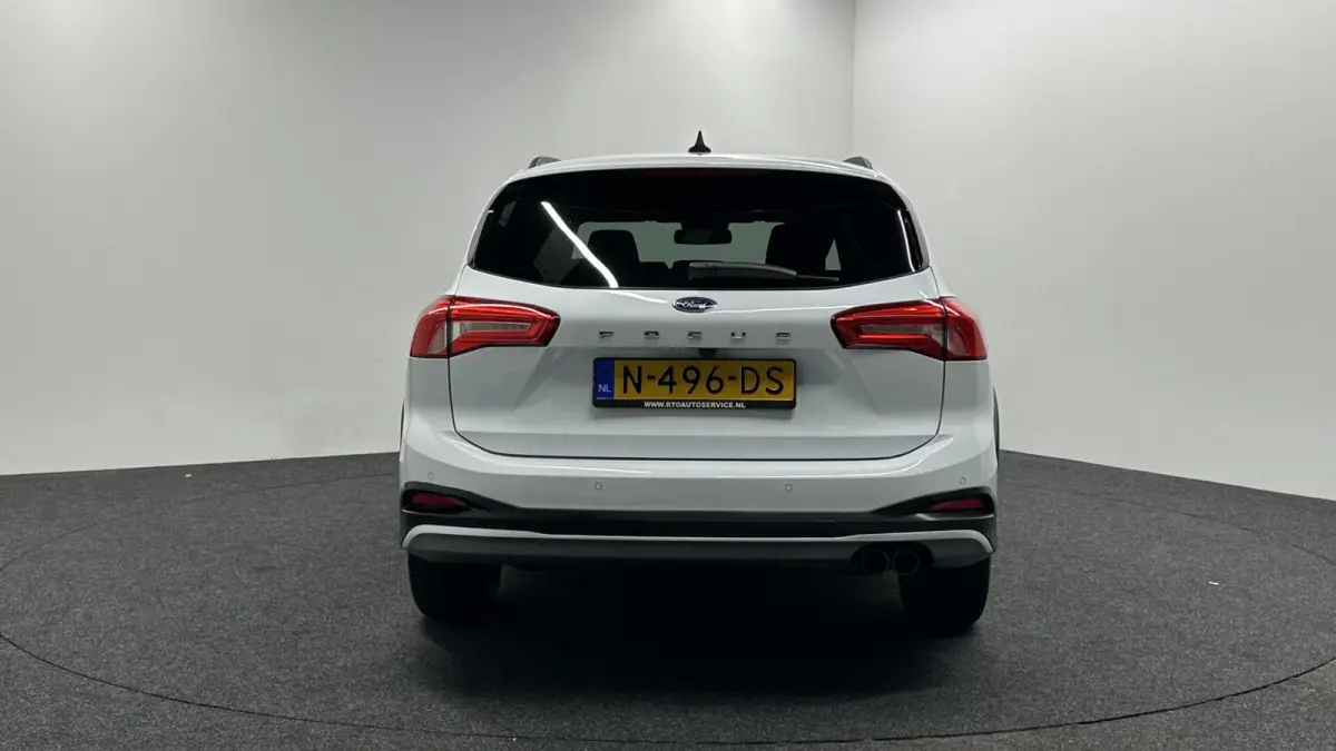 1.5 EcoBoost ST Line active X Business TREKHAAK CAMERA LM NAVI CRUISE CARPLAY.