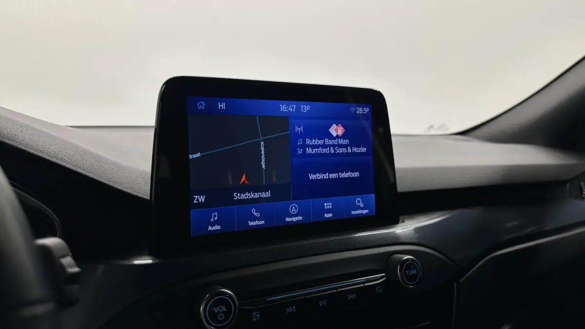 1.5 EcoBoost ST Line active X Business TREKHAAK CAMERA LM NAVI CRUISE CARPLAY.