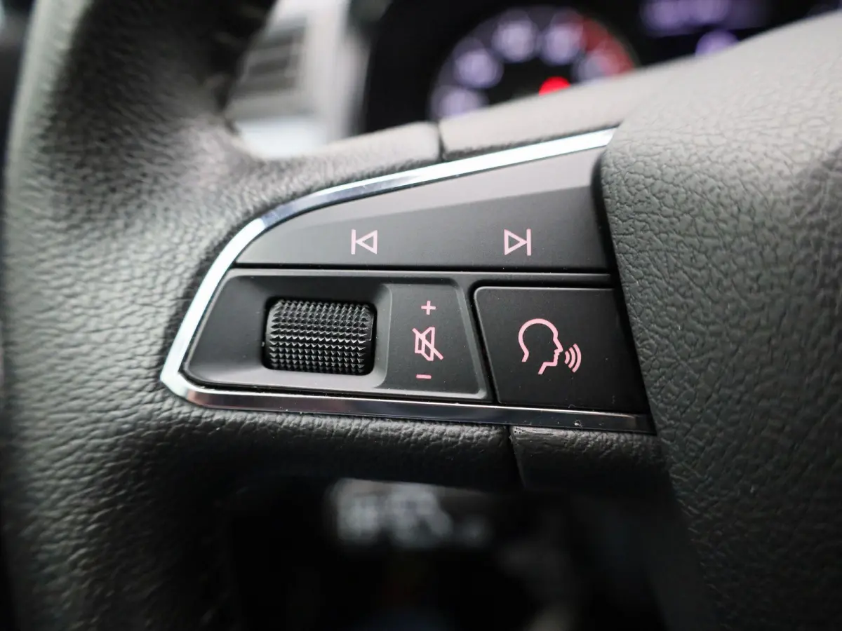 1.0 TSI Style Business Intense | ACHTERUITRIJCAMERA | APPLE CARPLAY - ANDROID AUTO | TREKHAAK | CLIMATE CONTROL | KEYLESS | CRUISE CONTROL |