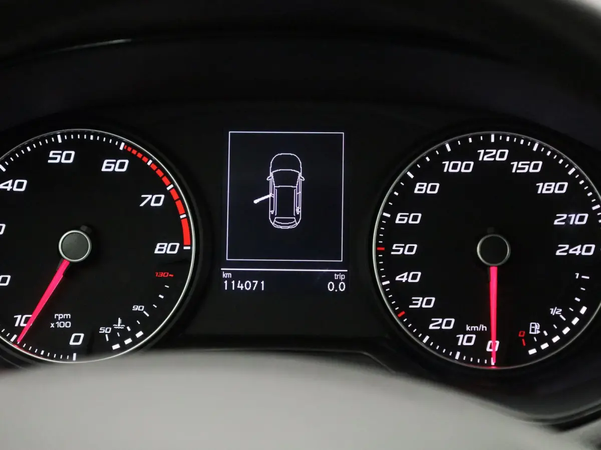 1.0 TSI Style Business Intense | ACHTERUITRIJCAMERA | APPLE CARPLAY - ANDROID AUTO | TREKHAAK | CLIMATE CONTROL | KEYLESS | CRUISE CONTROL |