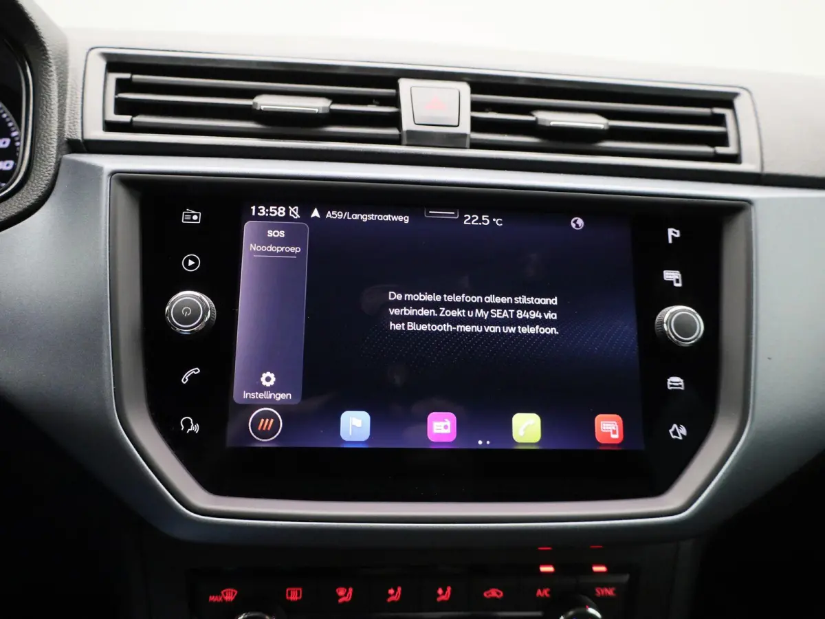1.0 TSI Style Business Intense | ACHTERUITRIJCAMERA | APPLE CARPLAY - ANDROID AUTO | TREKHAAK | CLIMATE CONTROL | KEYLESS | CRUISE CONTROL |