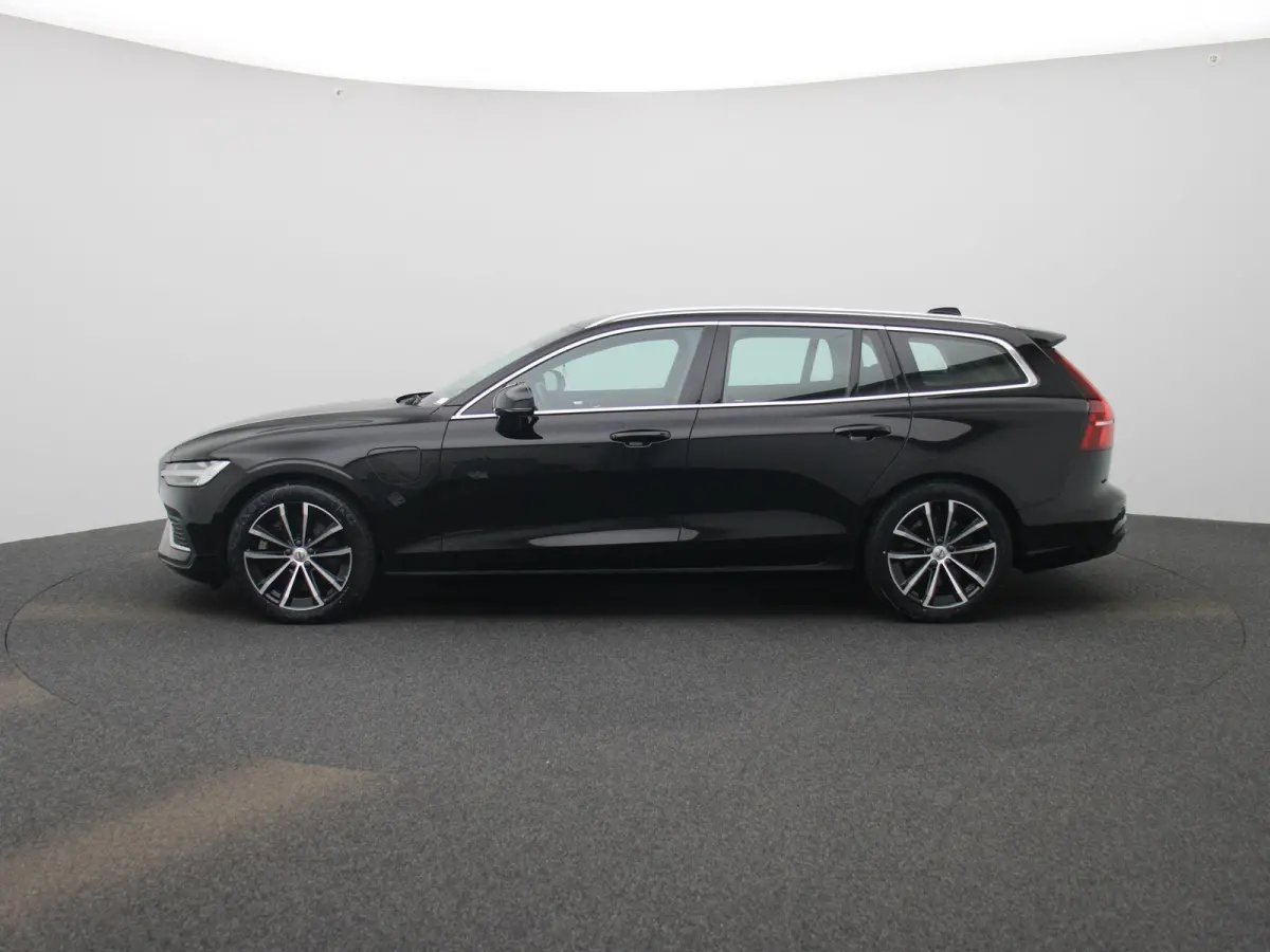 2.0 T6 Plug-in hybrid AWD Essential Bright | Apple Carplay / Android Auto | Camera | Parkeersensoren | Stoelverwarming | Stuurverwarming |