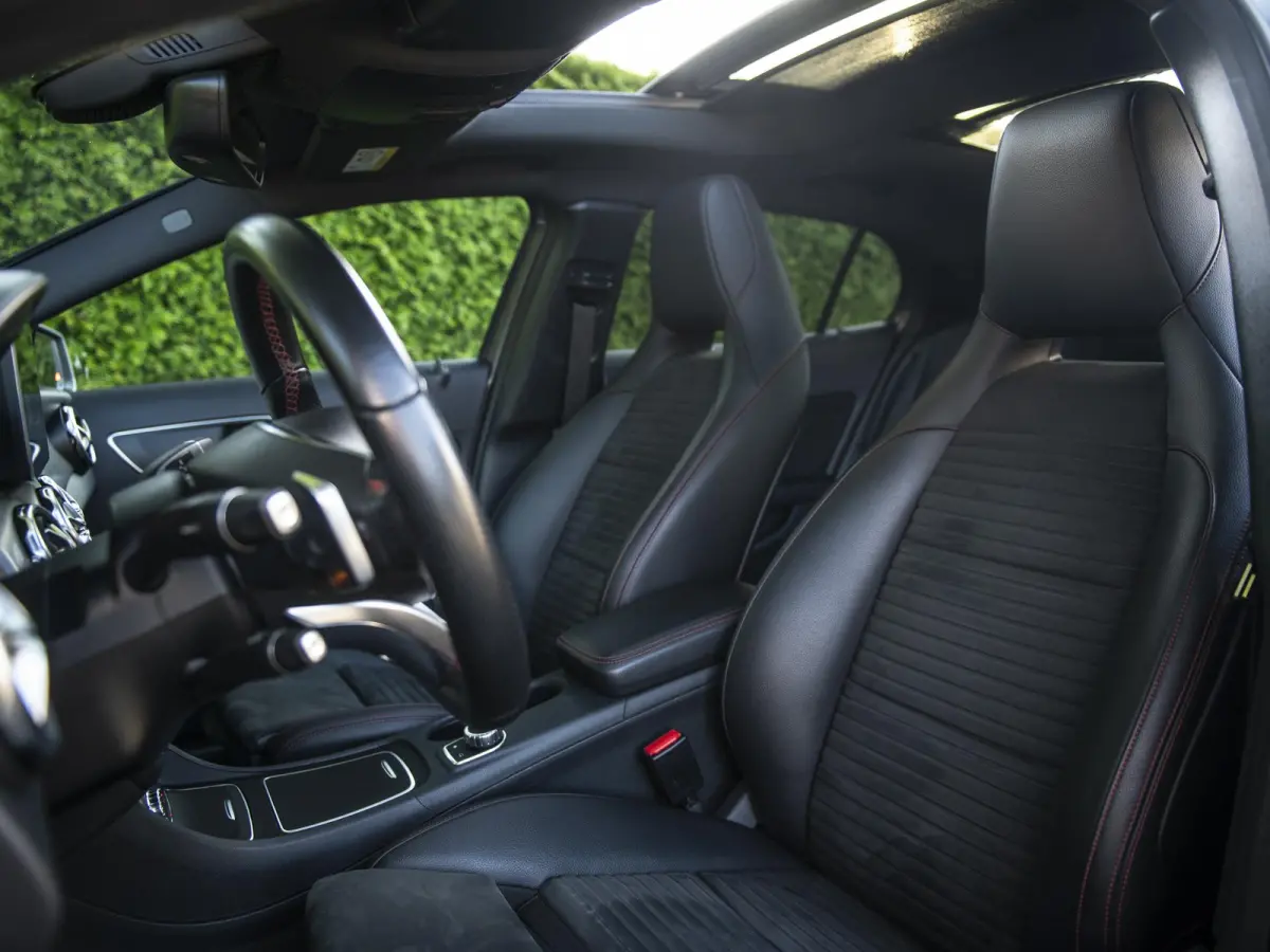 250 4Matic | AMG | Pano | 19" LMV | LED | El.achterklep | Achteruitrijcamera | Keyless Go | Dealeronderhouden