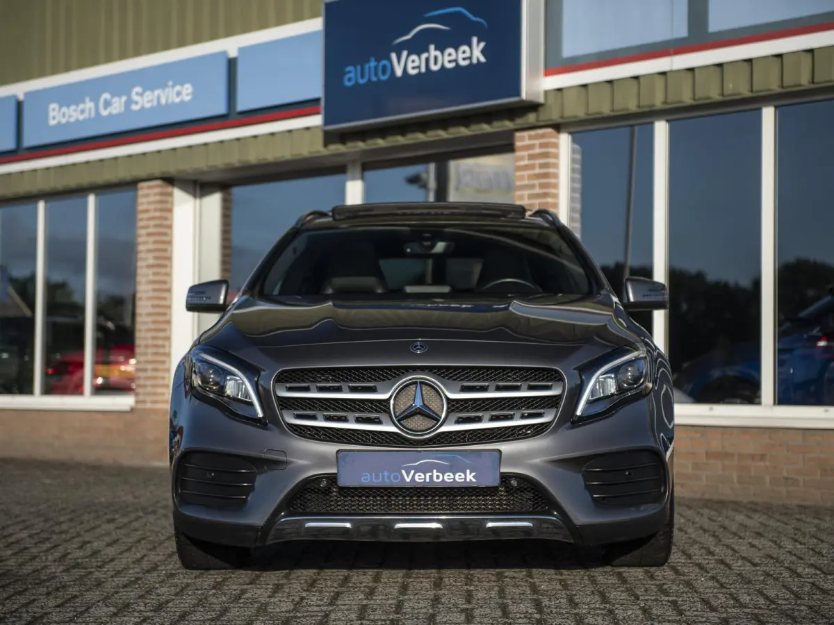 250 4Matic | AMG | Pano | 19" LMV | LED | El.achterklep | Achteruitrijcamera | Keyless Go | Dealeronderhouden